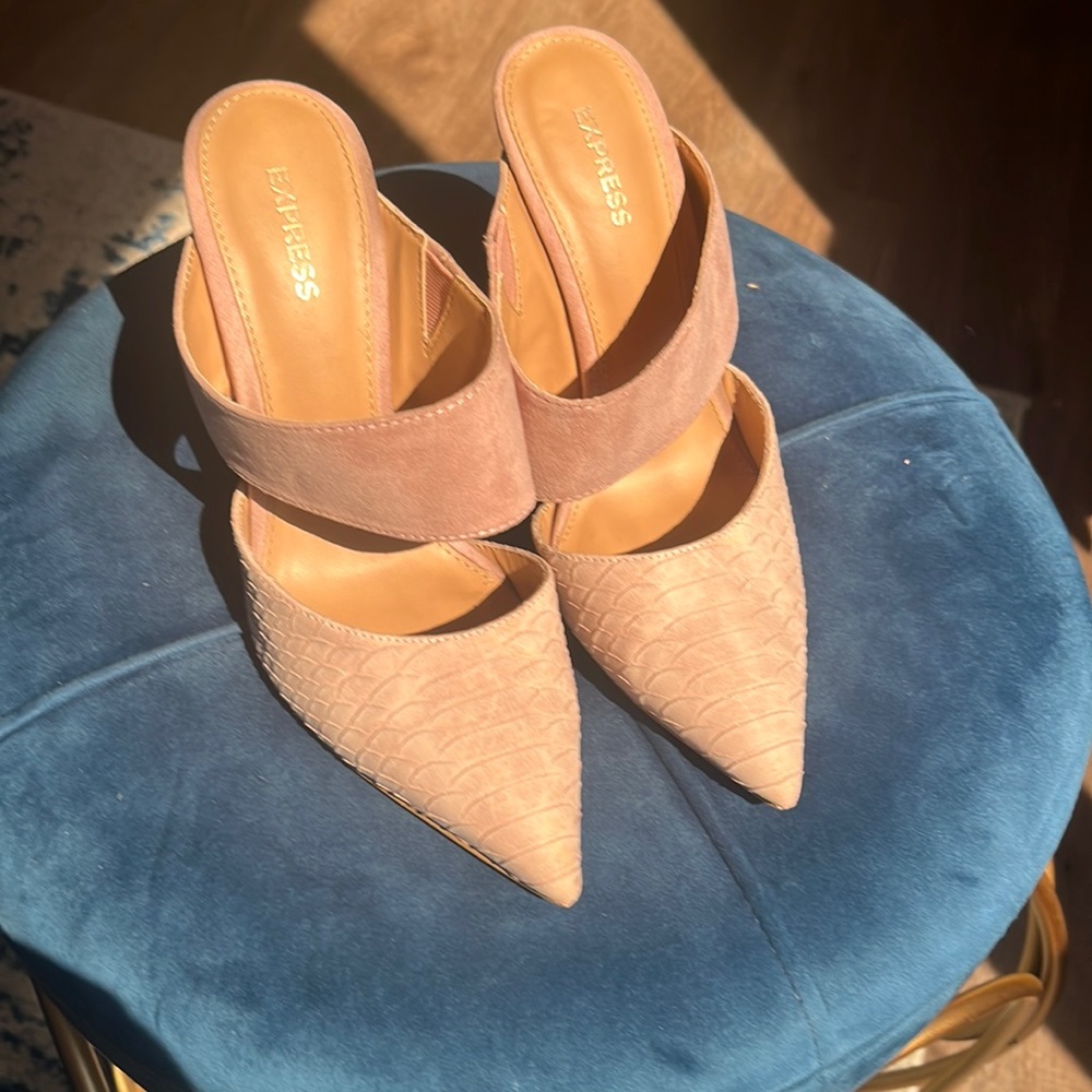 EXPRESS 🌸Pink🌸 Suede Mule Heels